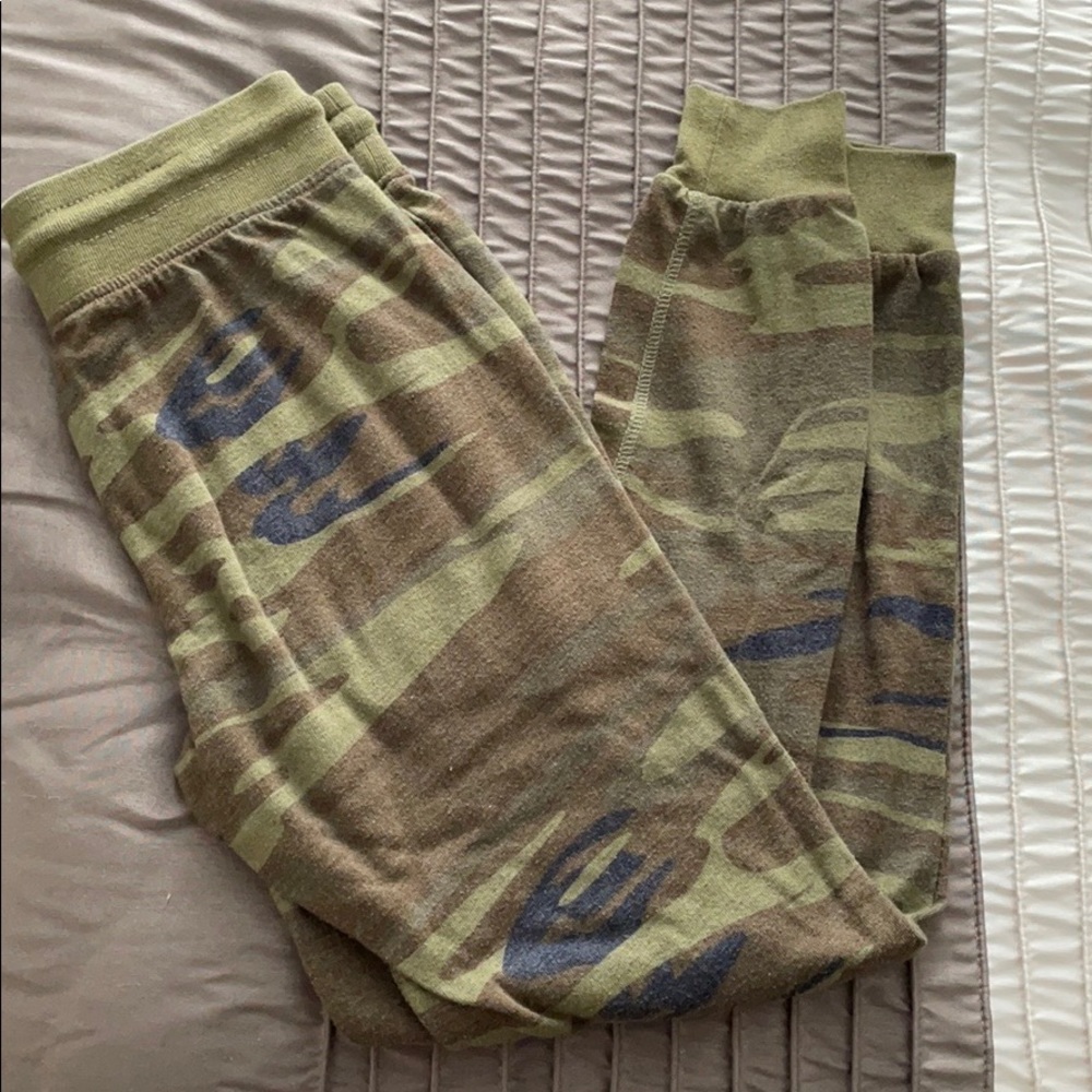 TYC Camo Joggers